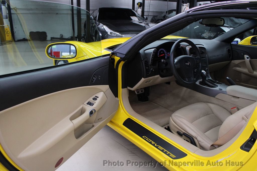 Used 2007 Chevrolet Corvette Coupe w/ Preferred Equipment Group RWD image 16