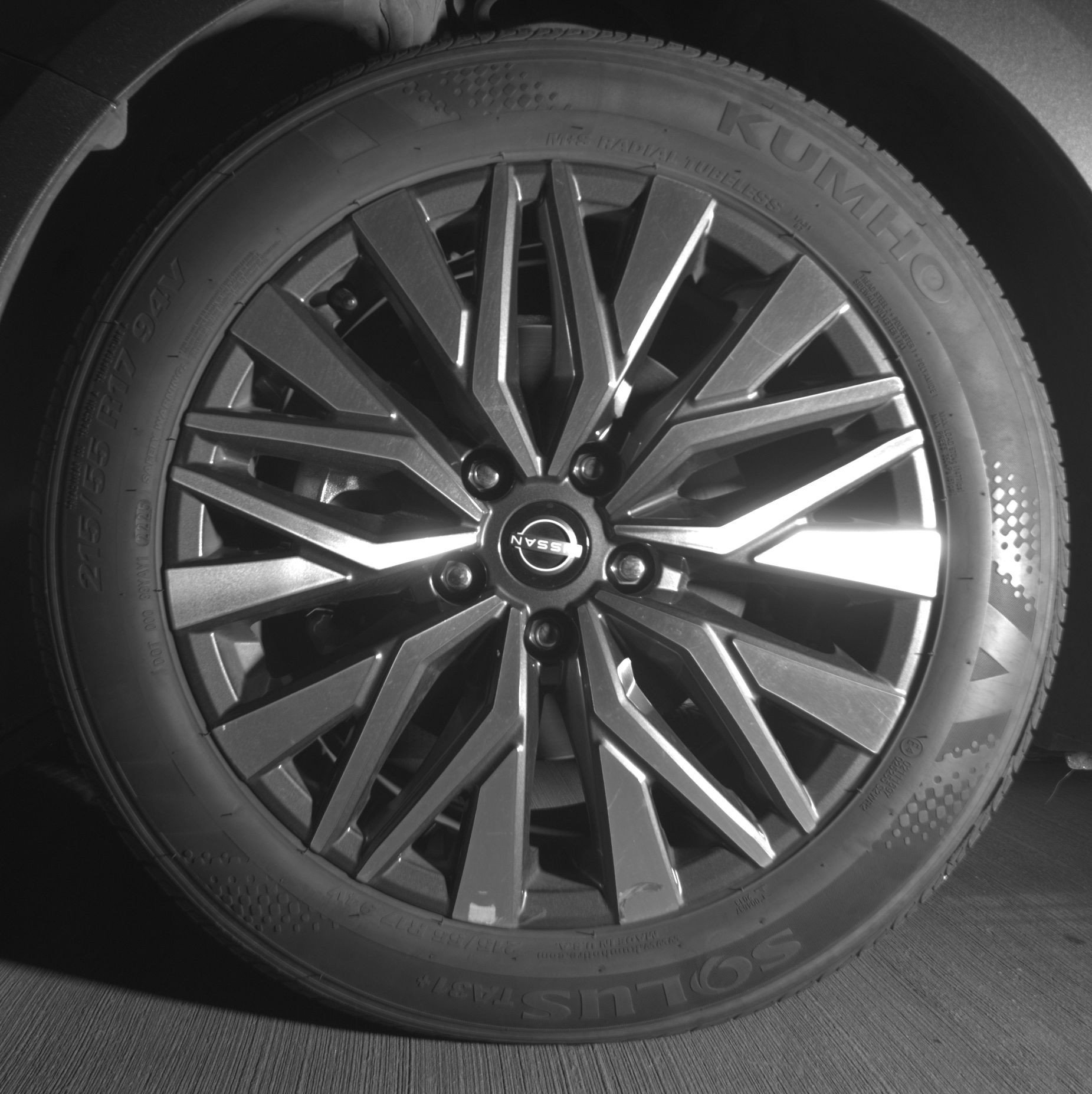 Used 2025 Nissan Altima 2.5 SV FWD image 12