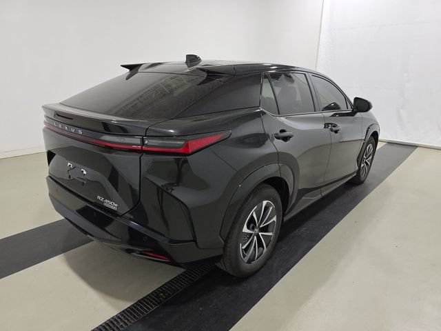 Used 2023 Lexus RZ 450e Premium w/ Technology Package AWD/4WD image 3