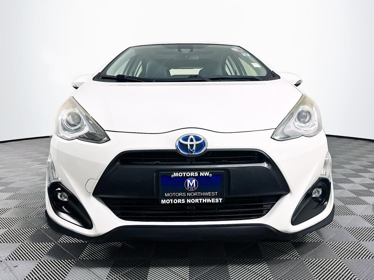 Used 2017 Toyota Prius C Four image 4