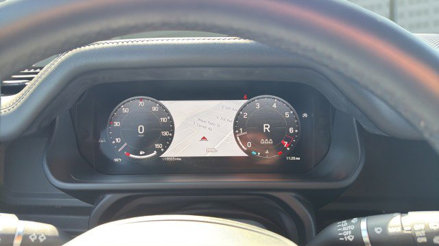 Used 2025 Land Rover Defender 110 X-Dynamic SE image 28