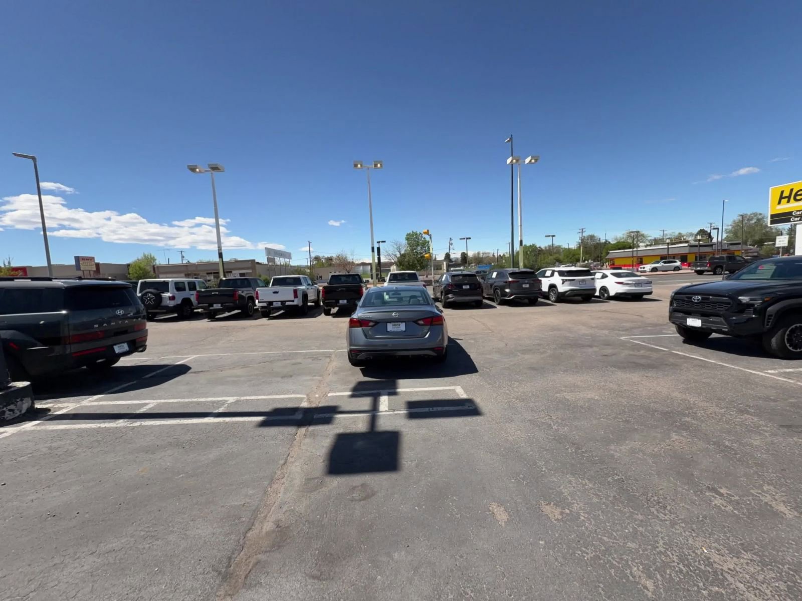 Used 2025 Nissan Altima 2.5 SV image 16