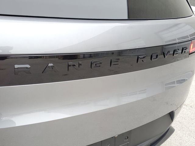 Certified 2024 Land Rover Range Rover Sport SE image 8