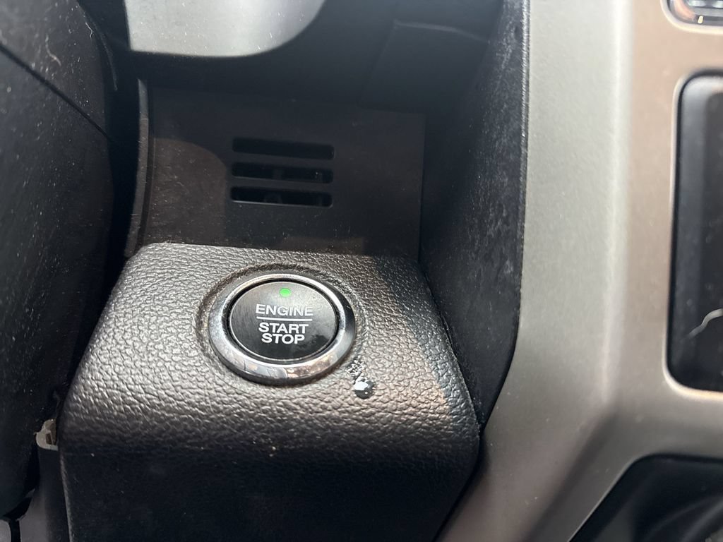 Used 2019 Ford F150 Lariat w/ Equipment Group 502A Luxury AWD/4WD image 28