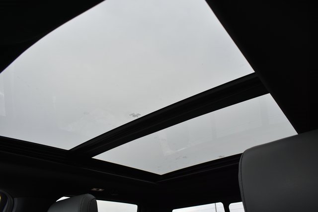 Used 2024 Ford F150 Lightning Lariat image 40