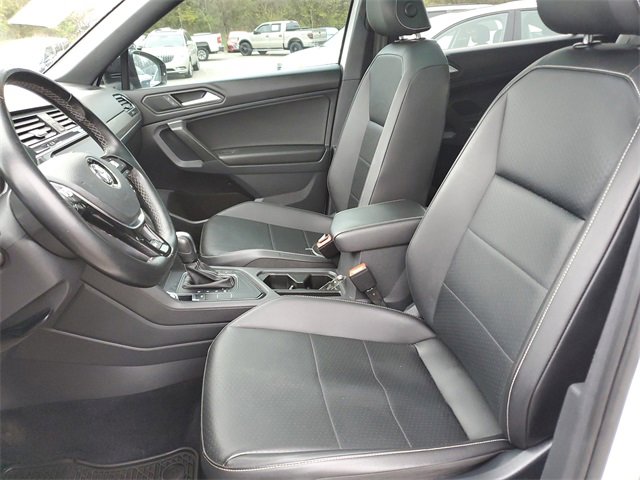 Used 2021 Volkswagen Tiguan SE R-Line image 26