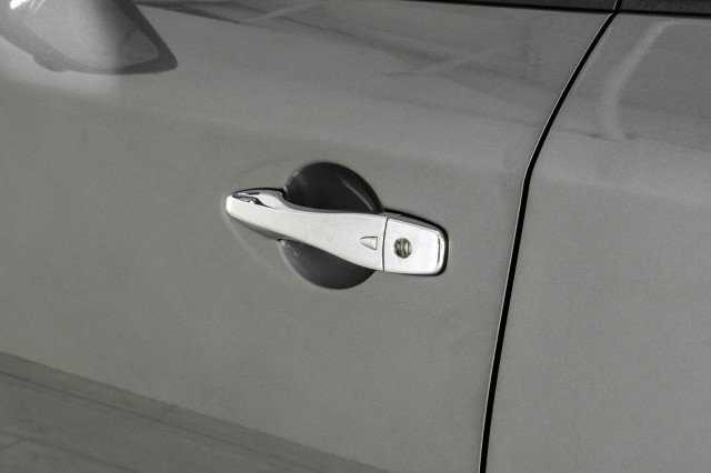 Used 2020 Nissan Pathfinder Platinum AWD/4WD image 39