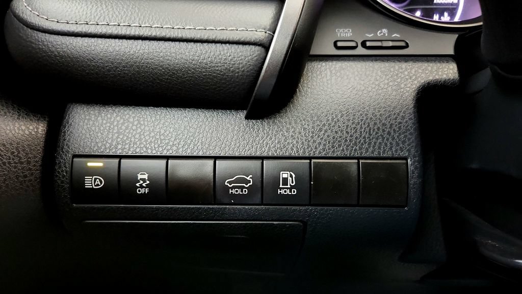 Certified 2024 Toyota Camry SE FWD image 32