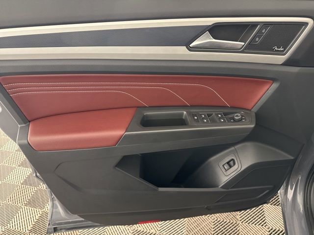 Used 2022 Volkswagen Atlas Cross Sport SEL Premium R-Line image 17