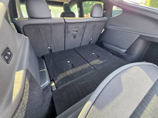 Used 2026 Tesla Model Y AWD image 61
