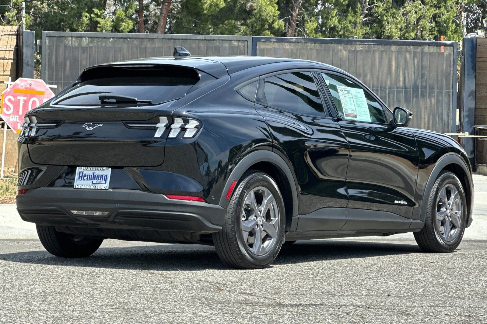 Used 2023 Ford Mustang Mach-E Select image 4