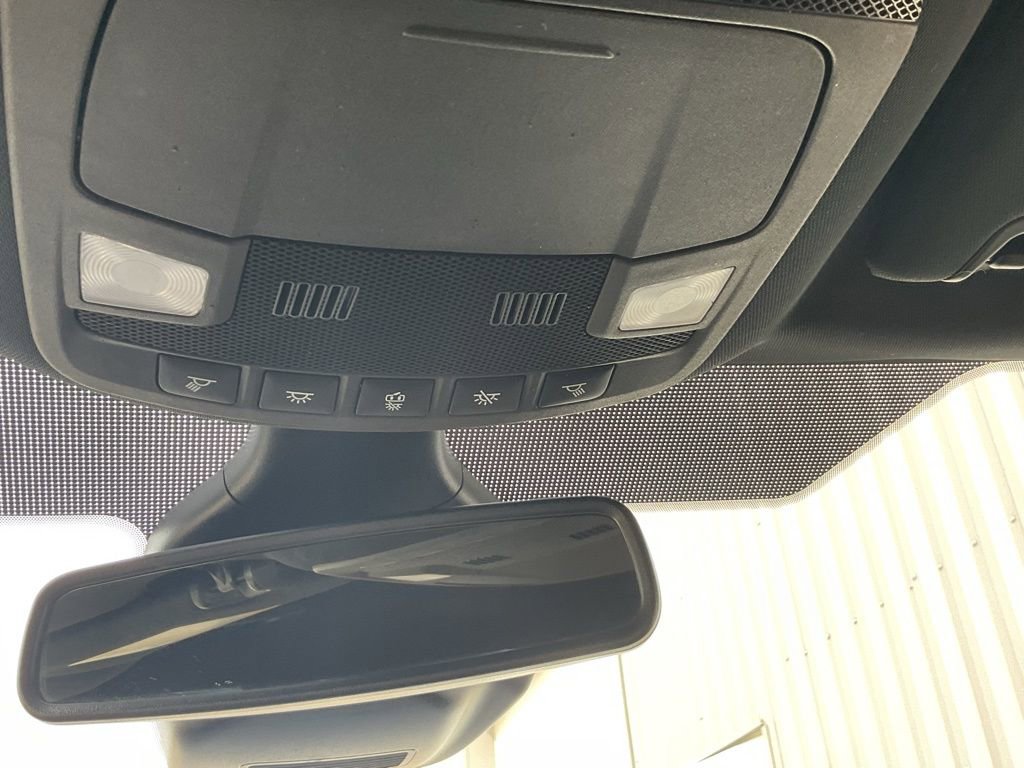 Used 2022 Ford Edge ST image 15