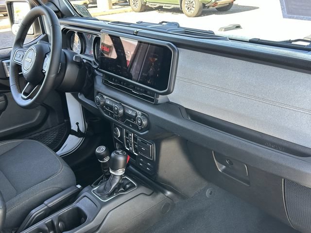Used 2024 Jeep Wrangler Unlimited Sport AWD/4WD image 13