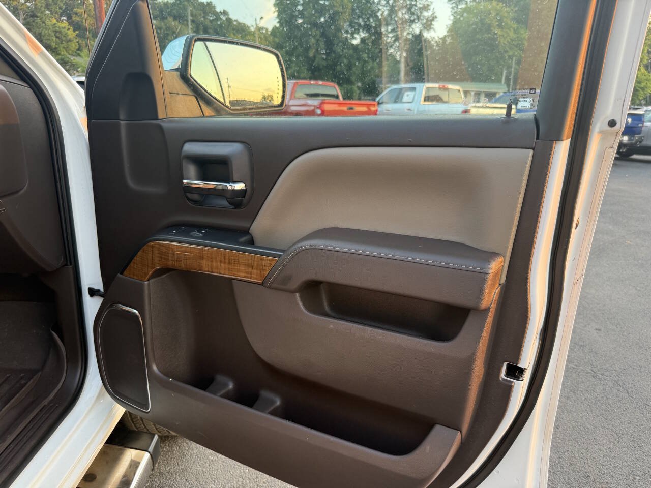 Used 2017 GMC Sierra 1500 SLT AWD/4WD image 12