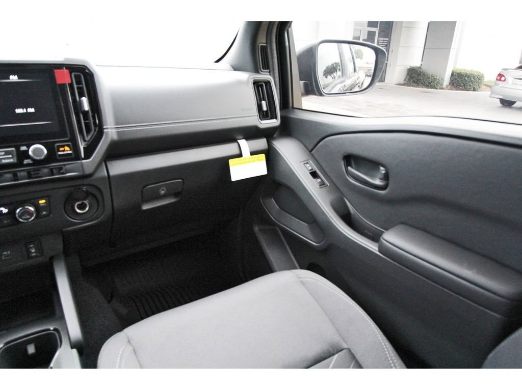 New 2026 Nissan Frontier SV w/ SV Convenience Package RWD image 10
