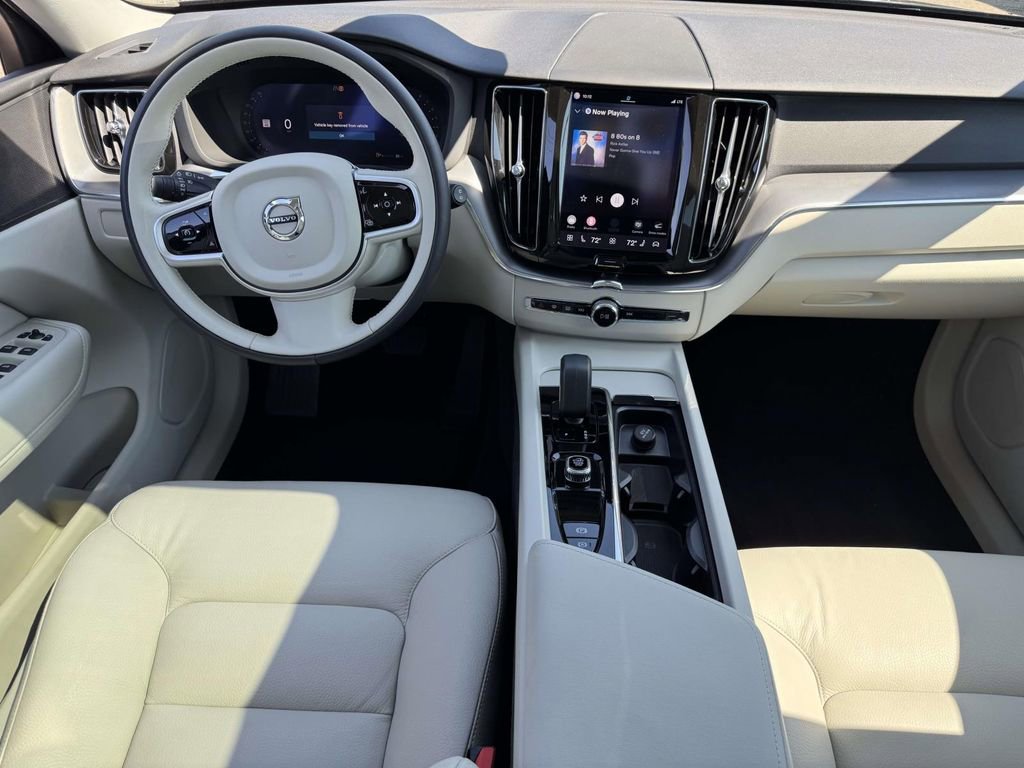 Certified 2025 Volvo XC60 B5 Core AWD/4WD image 14