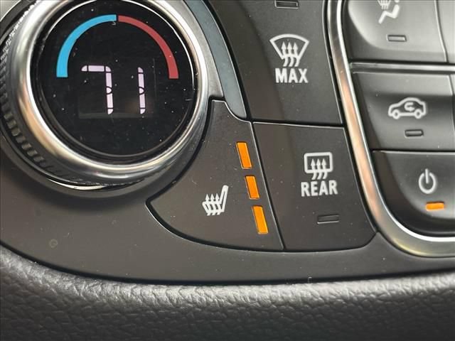 Used 2023 Chevrolet Equinox LT FWD image 6
