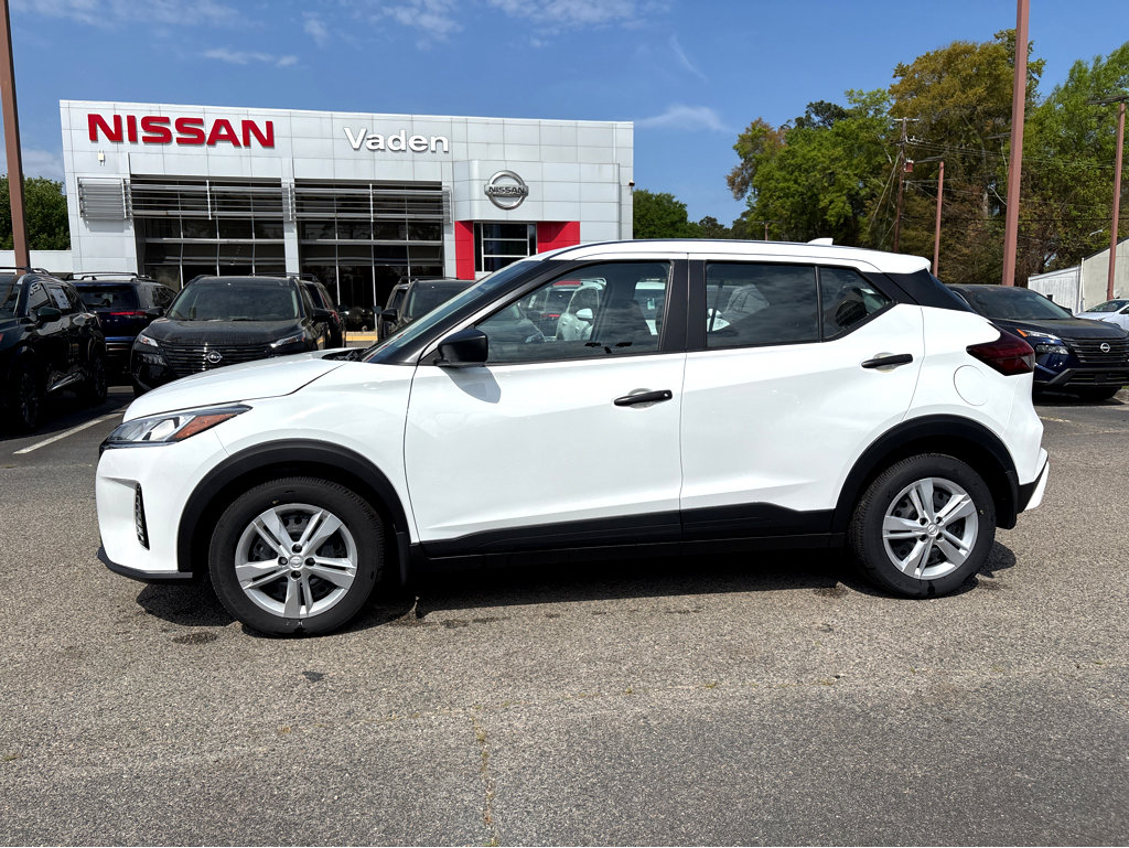 Used 2025 Nissan Kicks Play S image 28