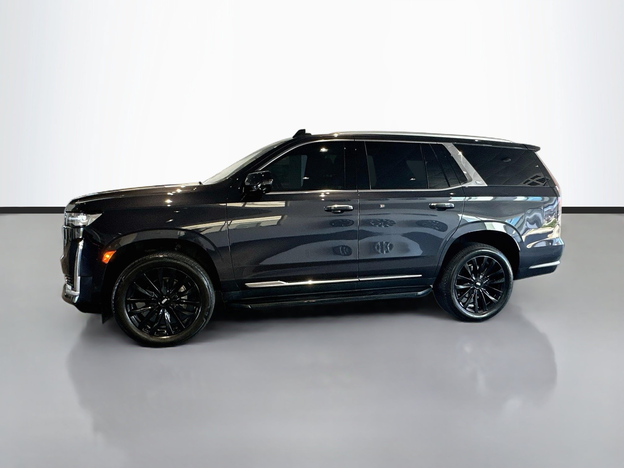 Certified 2024 Cadillac Escalade Premium Luxury AWD/4WD image 6