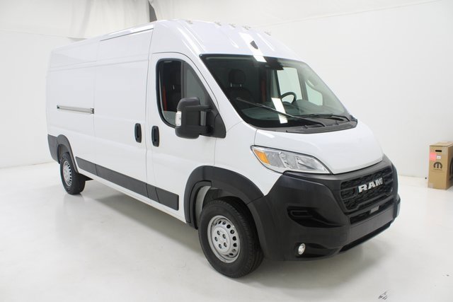 Used 2025 RAM ProMaster 2500 w/ Convenience Group image 23