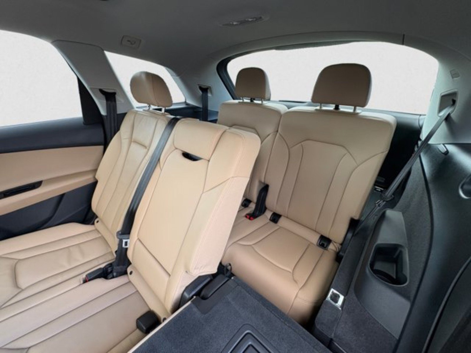 Used 2023 Audi Q7 2.0T Premium w/ Convenience Package AWD/4WD image 19