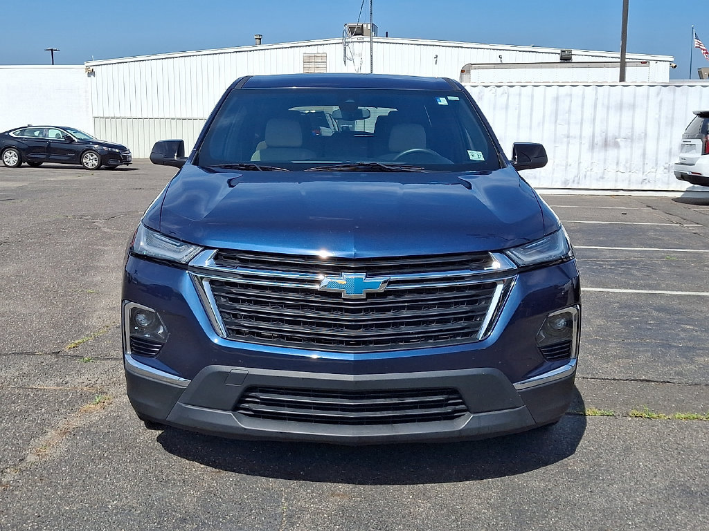 Used 2022 Chevrolet Traverse LS FWD image 4