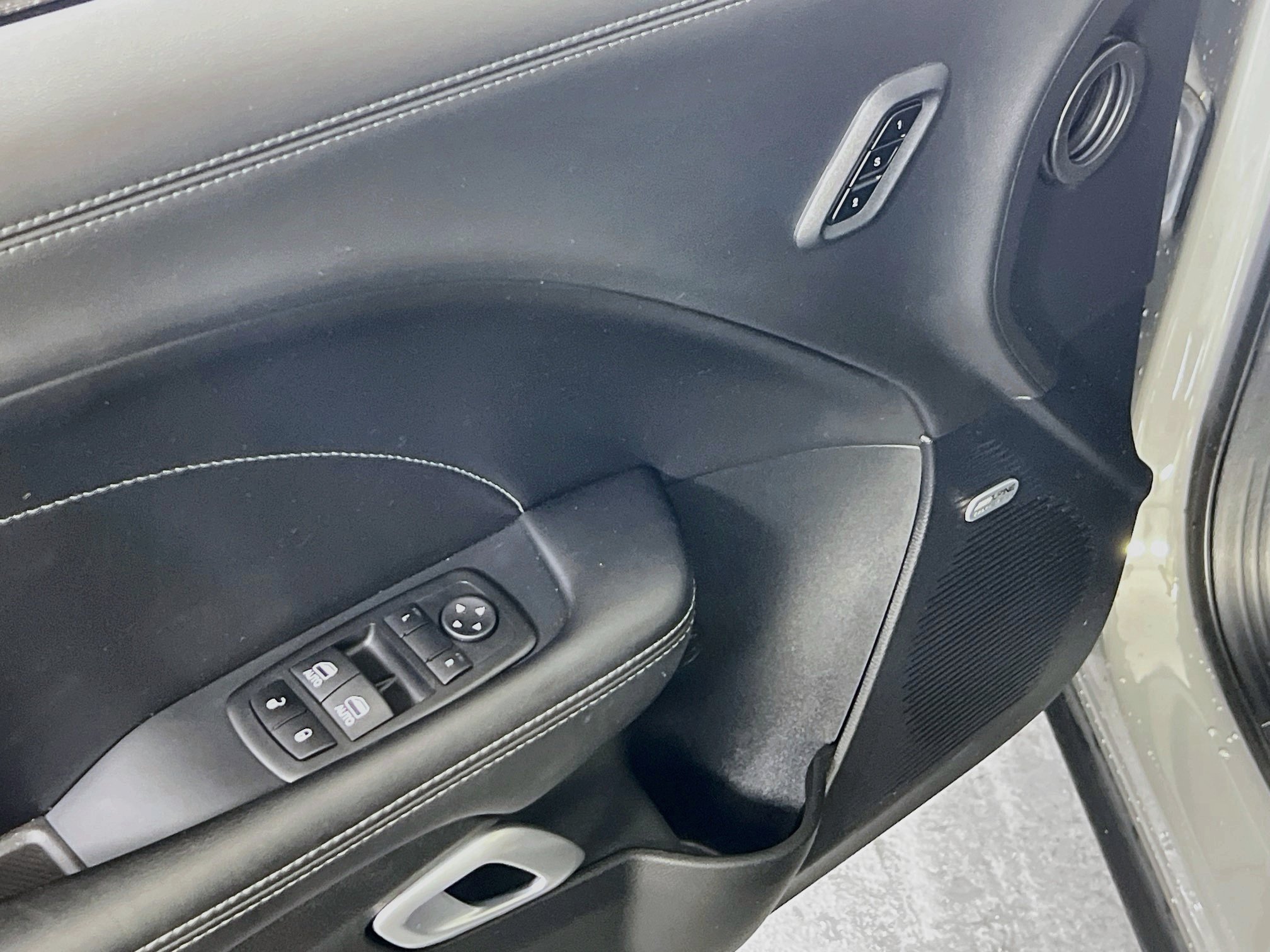 Used 2023 Dodge Challenger R/T Scat Pack w/ Plus Package RWD image 18