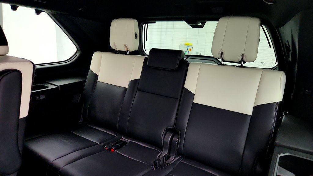 Used 2024 Toyota Sequoia Capstone image 20