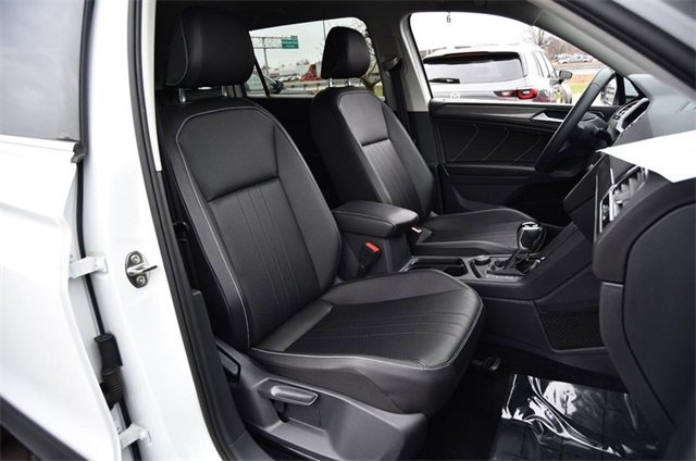 Certified 2022 Volkswagen Tiguan SE image 19