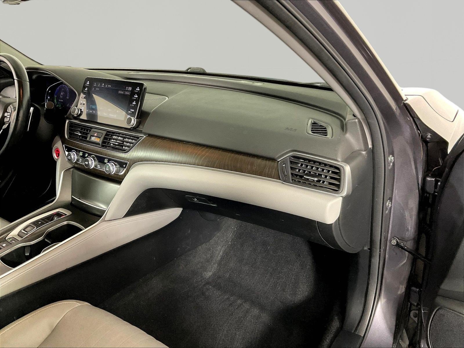 Used 2018 Honda Accord EX-L image 26