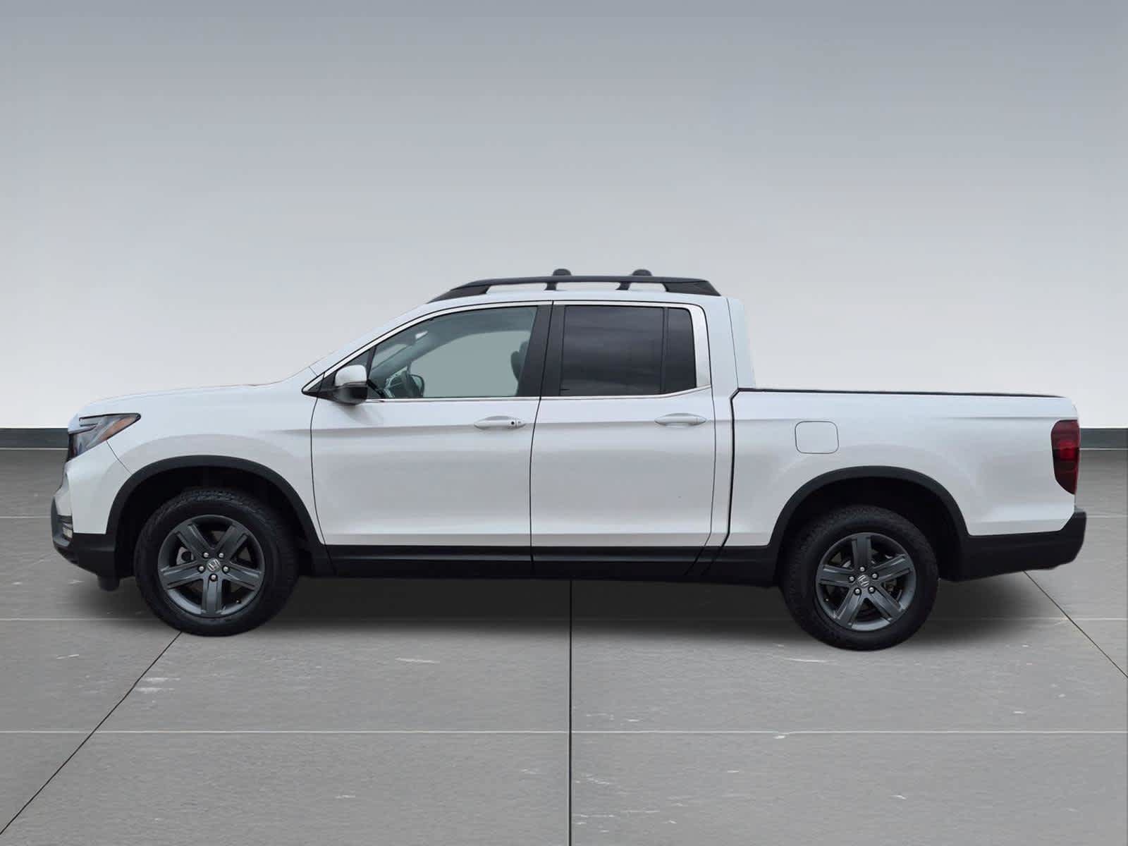 Certified 2023 Honda Ridgeline RTL image 3