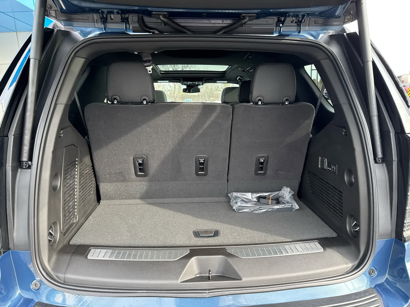 New 2026 Chevrolet Tahoe Premier image 16