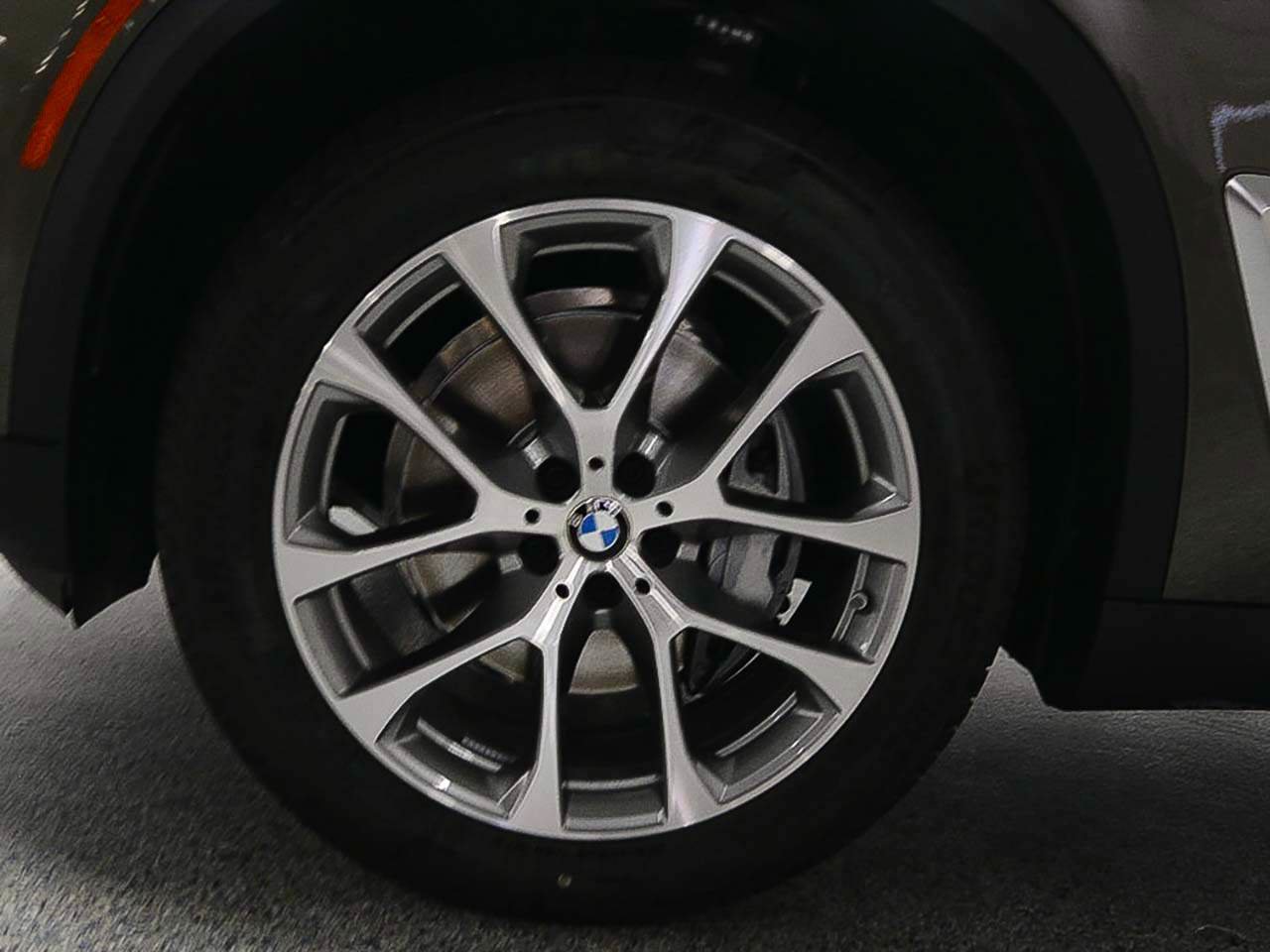 Used 2026 BMW X5 sDrive40i RWD image 5