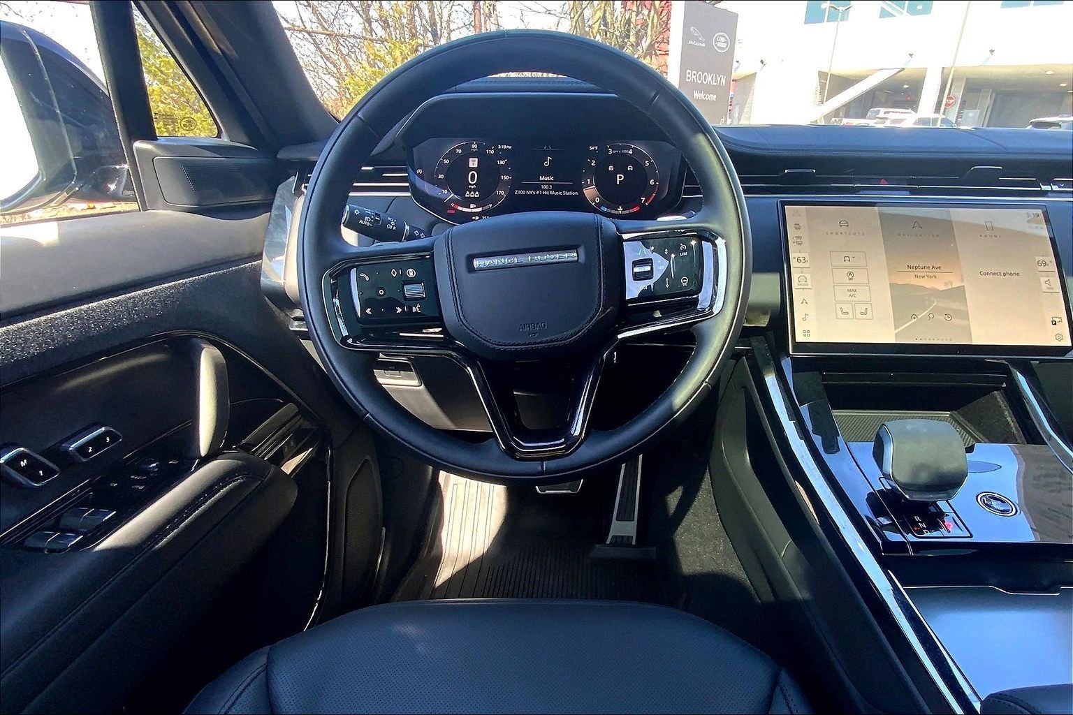 Used 2024 Land Rover Range Rover Sport Dynamic SE image 5