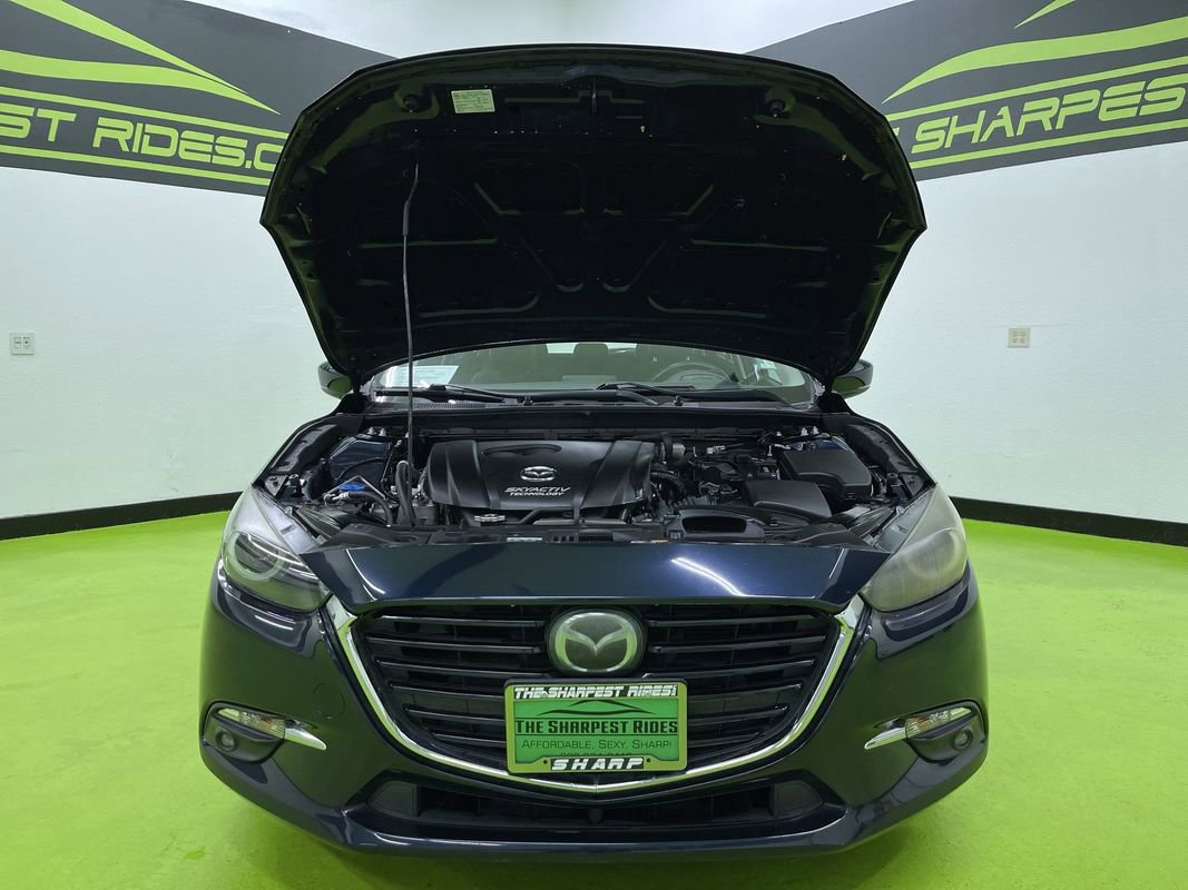 Used 2017 MAZDA MAZDA3 Grand Touring image 4