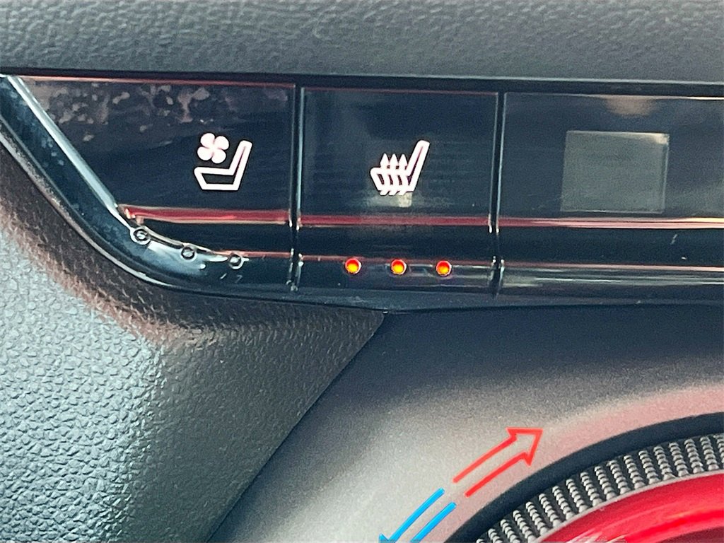 Used 2023 Chevrolet Blazer RS w/ Enhanced Convenience Package image 21