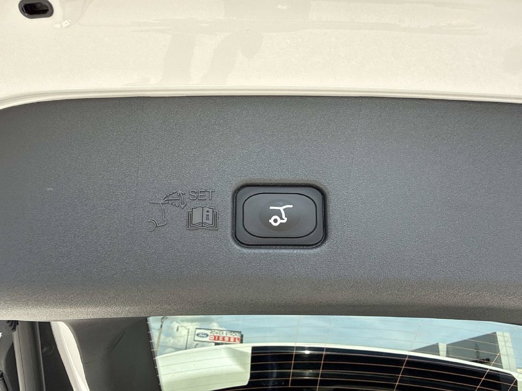 New 2026 Lincoln Nautilus Premier w/ Equipment Group 102A AWD/4WD image 12