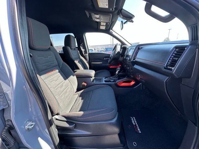 Used 2024 Nissan Frontier PRO-4X image 29