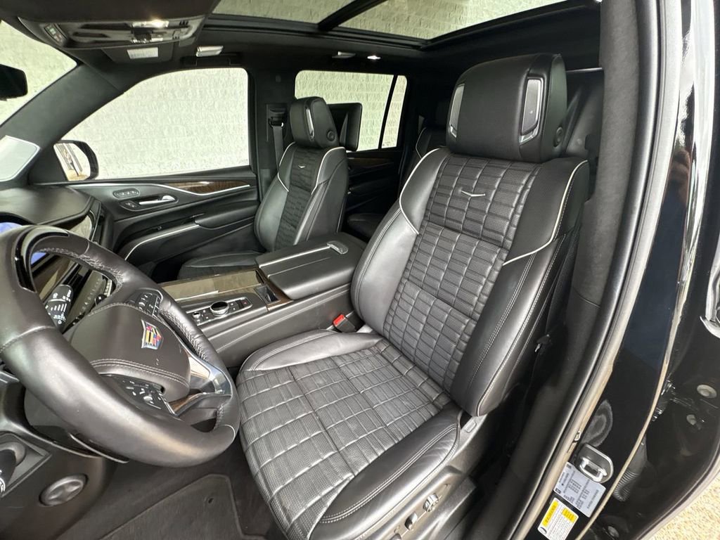Certified 2023 Cadillac Escalade ESV Sport Platinum w/ LPO, ONYX Package AWD/4WD image 20