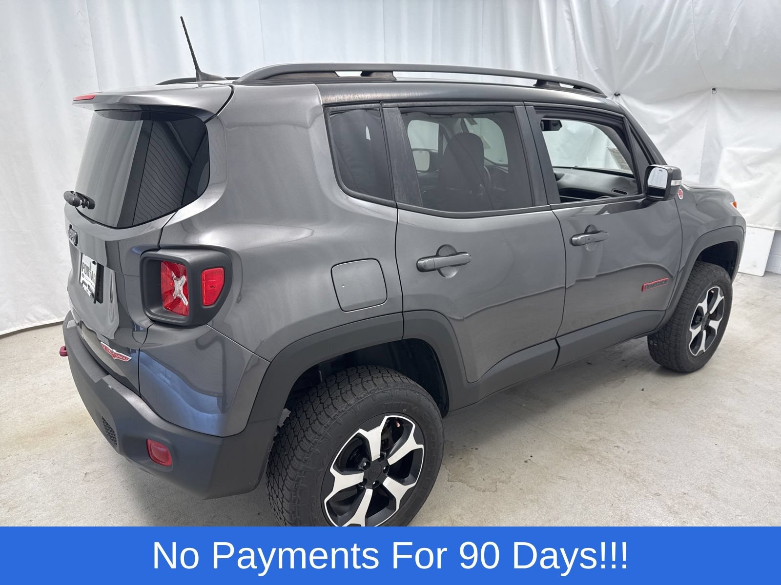 Used 2021 Jeep Renegade Trailhawk AWD/4WD image 3