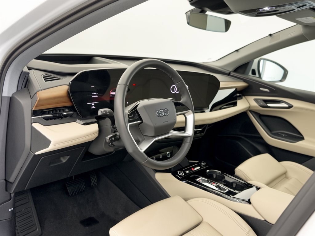 Used 2025 Audi Q6 e-tron Premium Plus w/ Premium Plus AWD/4WD image 4
