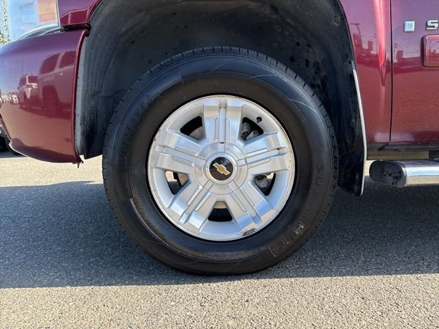 Used 2008 Chevrolet Silverado 1500 LT w/ Power Pack Plus AWD/4WD image 14
