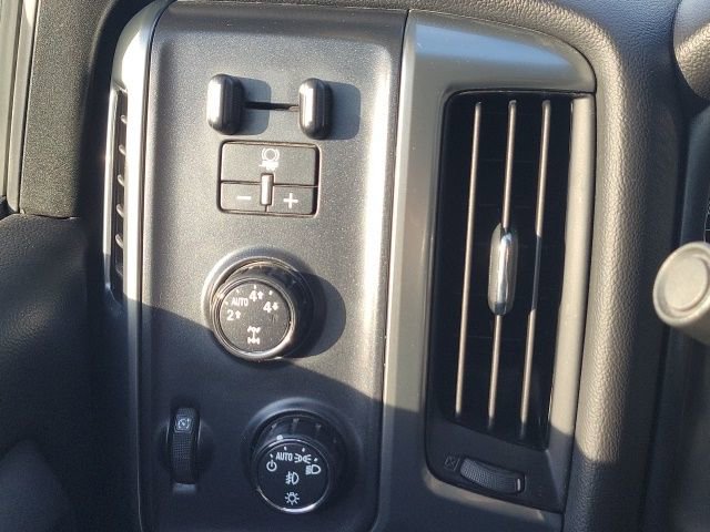 Used 2016 Chevrolet Silverado 1500 LT w/ All Star Edition image 37