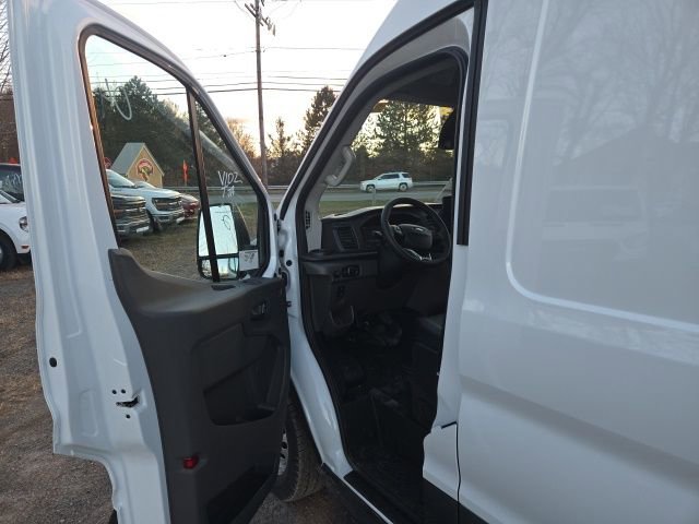 New 2026 Ford Transit 250 148 Medium Roof Extended AWD image 12