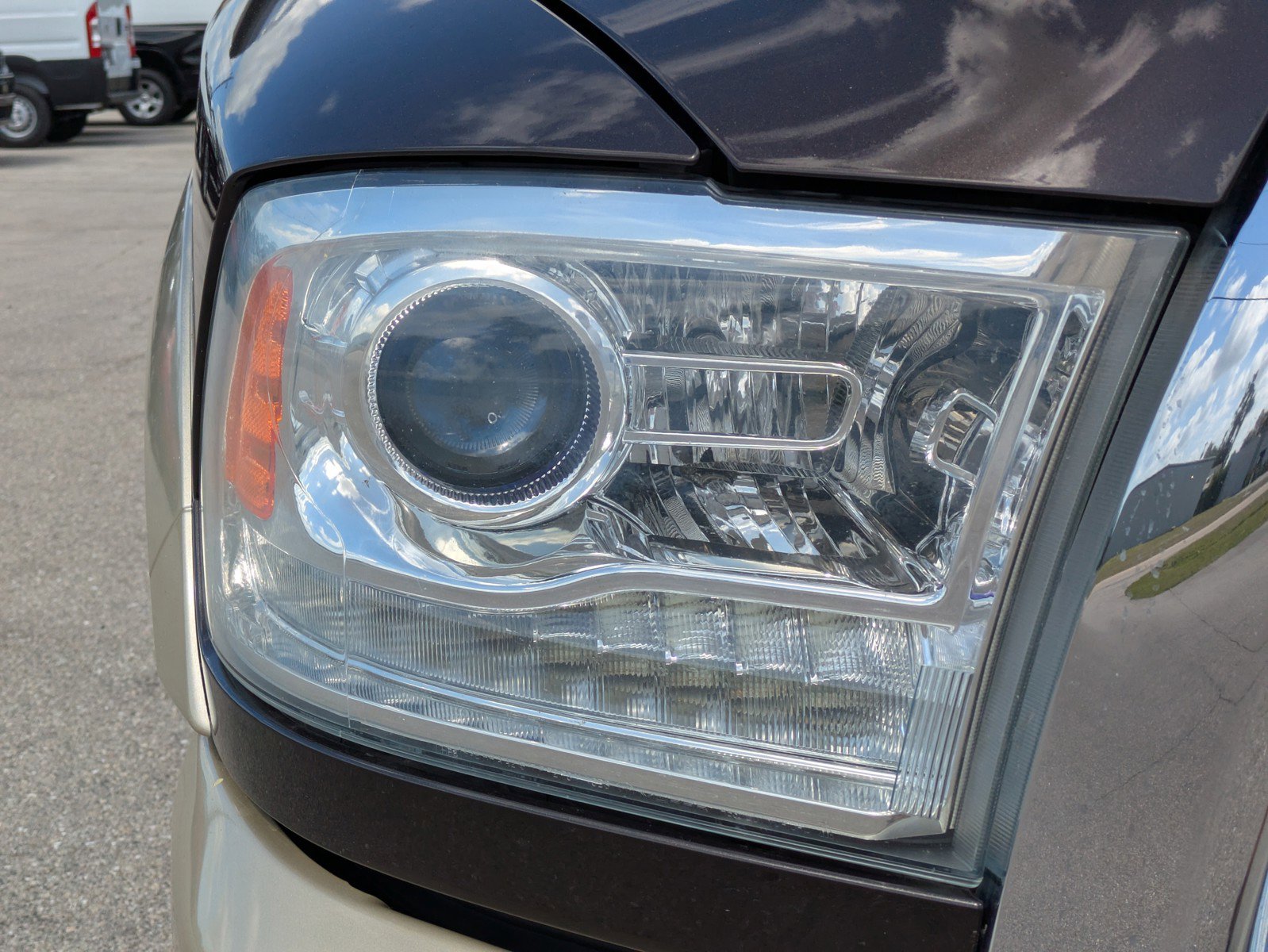 Used 2016 RAM 3500 Laramie Longhorn w/ Convenience Group image 8