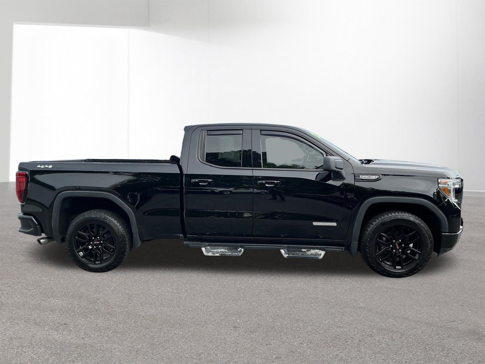 Used 2021 GMC Sierra 1500 Elevation AWD/4WD image 2
