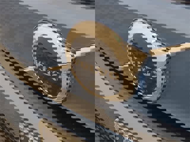 Used 2023 Volvo XC40 Recharge Ultimate w/ Protection Package Premier image 29