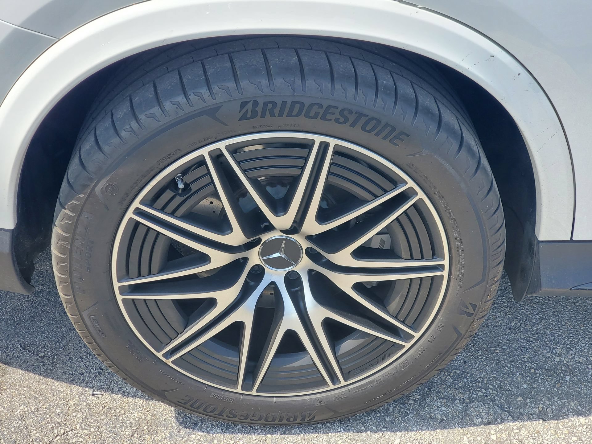 Used 2025 Mercedes-Benz GLC 43 AMG 4MATIC image 5