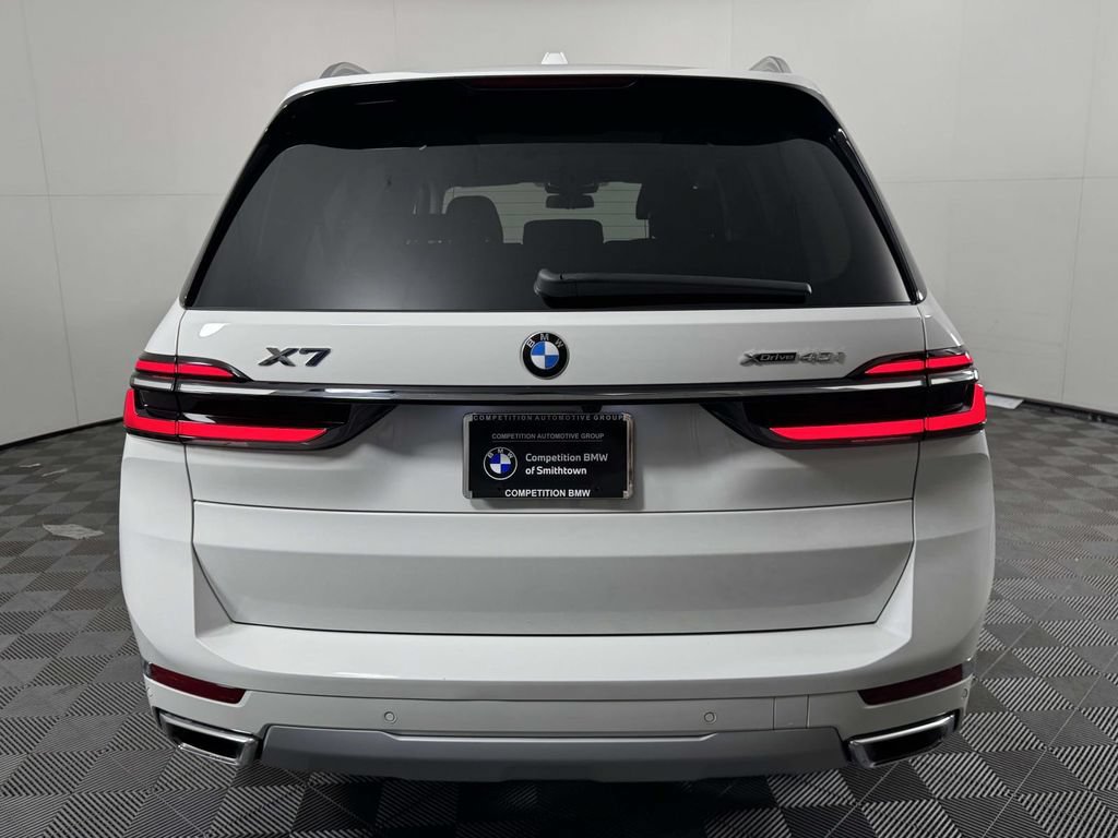 Used 2026 BMW X7 xDrive40i AWD/4WD image 9