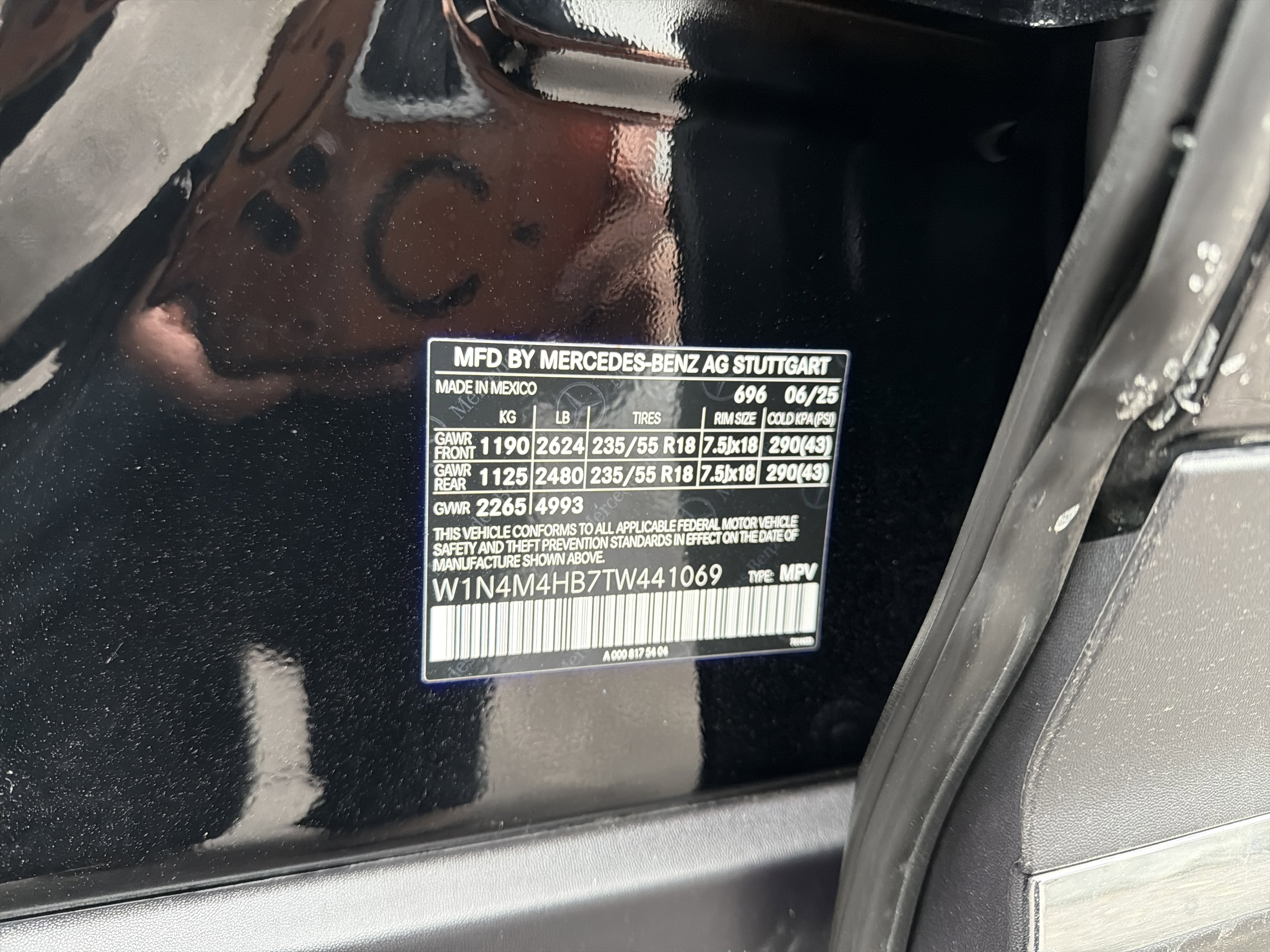 Used 2026 Mercedes-Benz GLB 250 4MATIC image 29